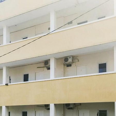 Reddoorz At Jalan Diponegoro Bandar Lampung Hotel Buitenkant foto