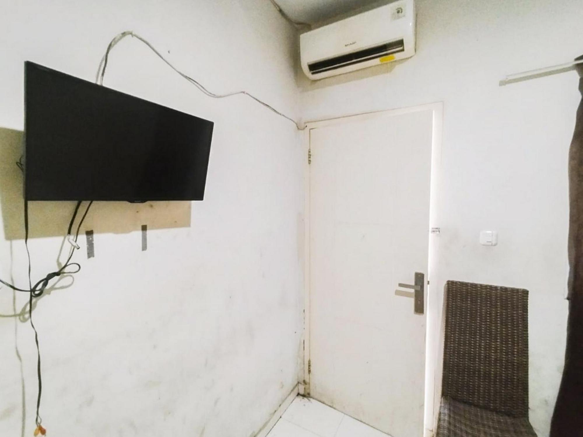 Reddoorz At Jalan Diponegoro Bandar Lampung Hotel Buitenkant foto