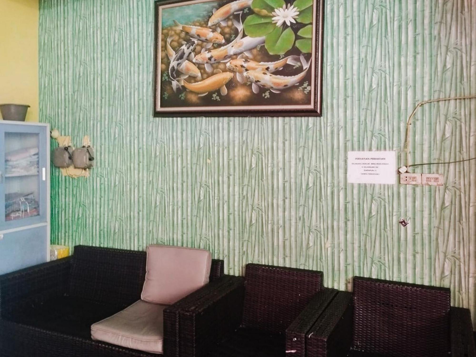 Reddoorz At Jalan Diponegoro Bandar Lampung Hotel Buitenkant foto
