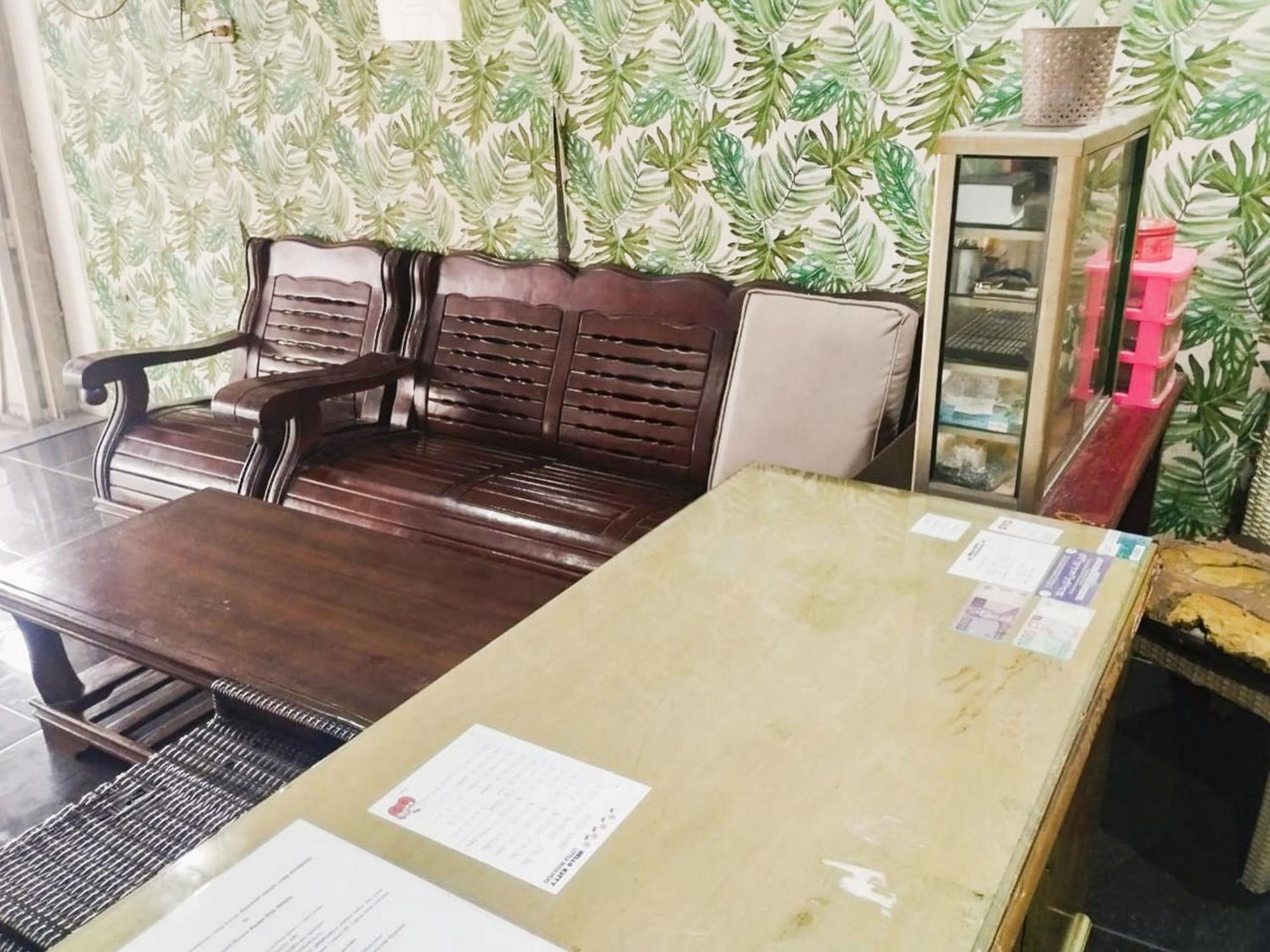 Reddoorz At Jalan Diponegoro Bandar Lampung Hotel Buitenkant foto