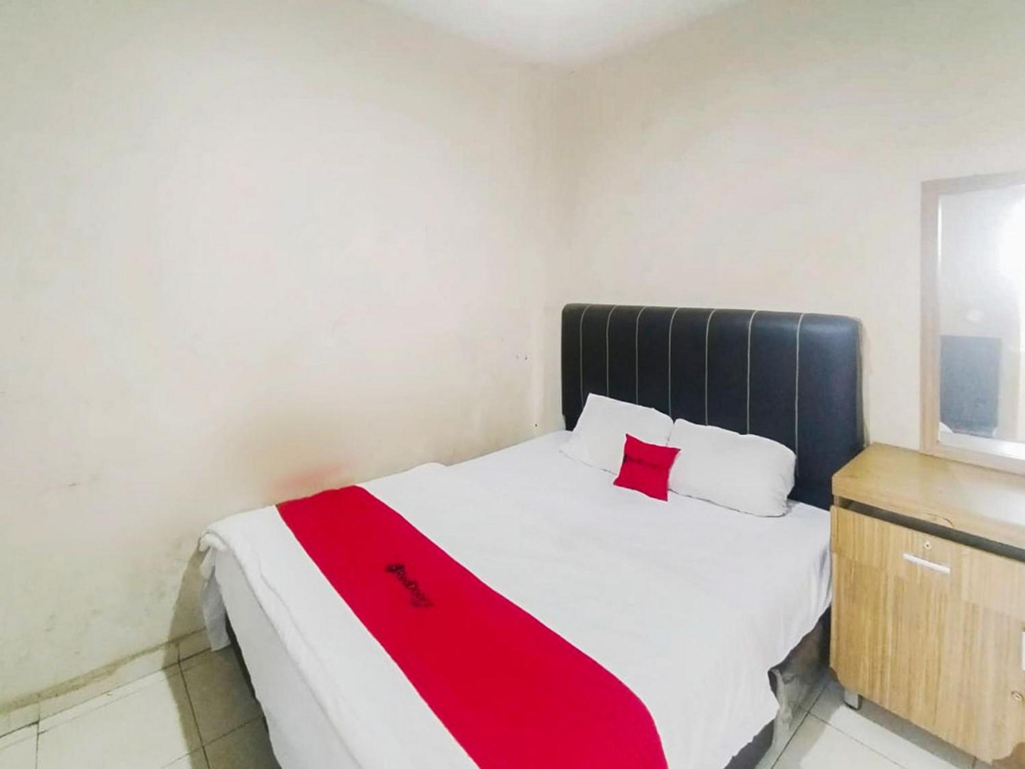 Reddoorz At Jalan Diponegoro Bandar Lampung Hotel Buitenkant foto